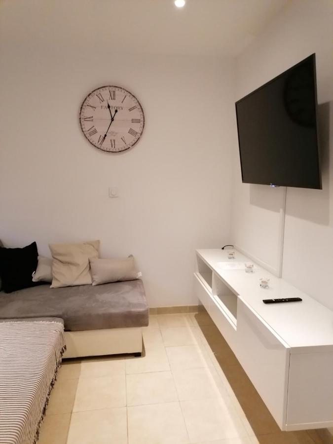 Appartement T2 Rez De Villa Proche Bord De Mer Le Pradet Bagian luar foto