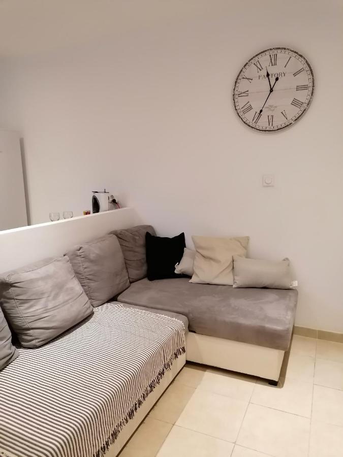 Appartement T2 Rez De Villa Proche Bord De Mer Le Pradet Bagian luar foto
